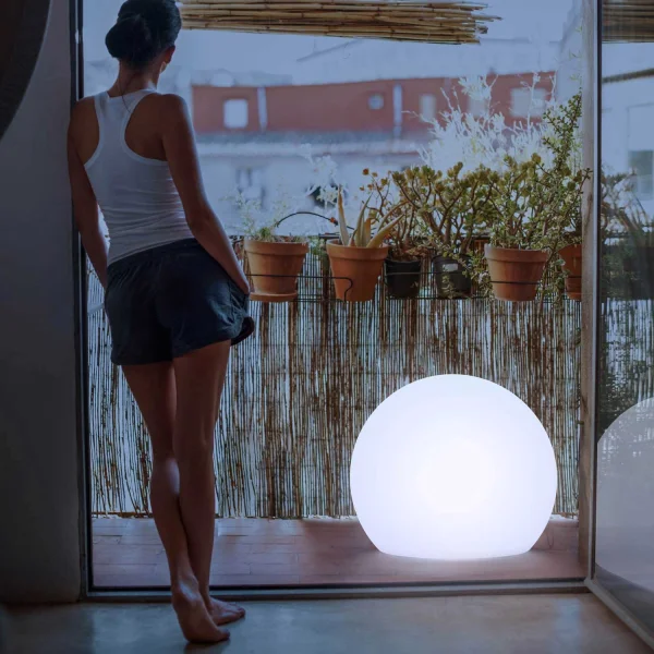 LÂMPADA EXTERIOR ESFÉRICA BULY 60 LUZ FRIA CABO