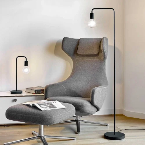 LÂMPADA DE CHÃO GLADSTONE PRETO