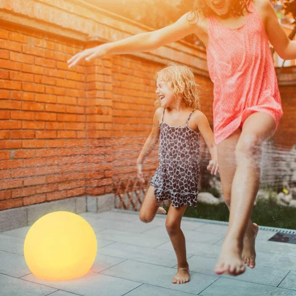 LÂMPADA SOLAR ESFÉRICA PARA EXTERIOR BULY 50 + RGB + BATERIA RECARREGÁVEL