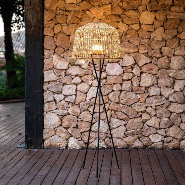 LÂMPADA DE CHÃO EXTERIOR SEM FIOS AMALFI BATERIA RECARREGÁVEL