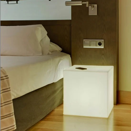 LÂMPADA EXTERIOR CUBY 45 CABO LUZ FRIA 2