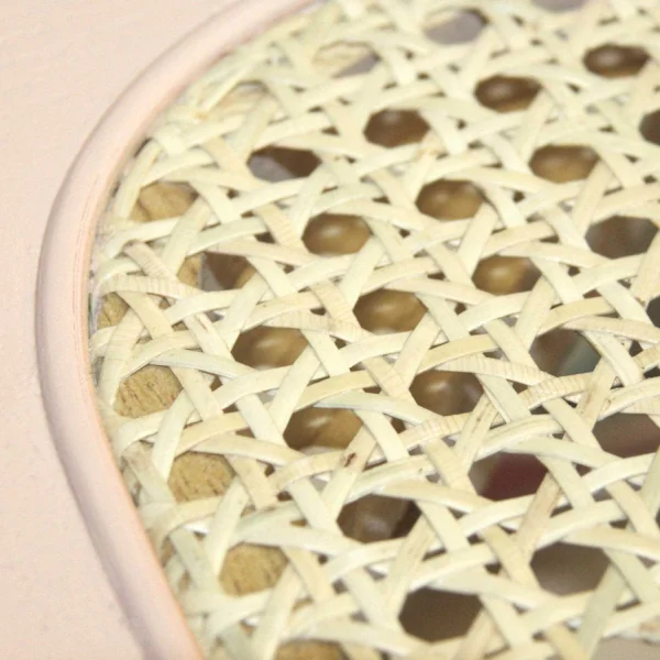 CADEIRA HANNAH COM APOIOS DE BRAÇOS EM MADEIRA DE OLMEIRO ROSA