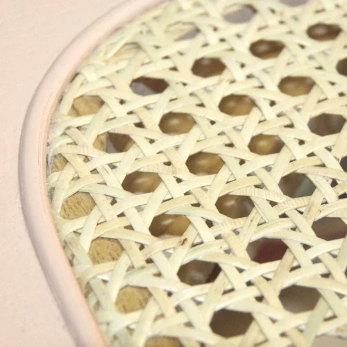 CADEIRA HANNAH COM APOIOS DE BRAÇOS EM MADEIRA DE OLMEIRO ROSA