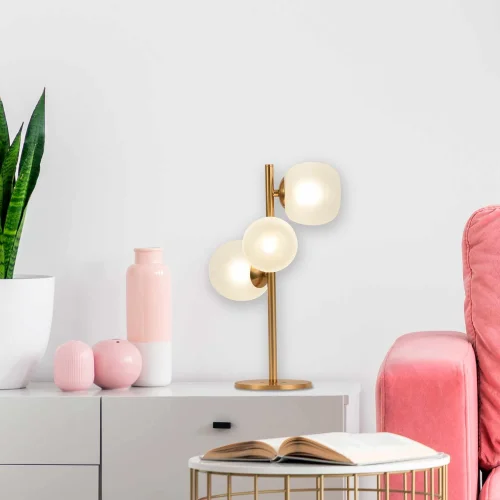 CANDEEIRO DE MESA 3 LUZES FERRO DOURADO ABAJUR BRANCO NICOLETTA CANDEEIRO DE MESA 3 LUZES FERRO DOURADO ABAJUR BRANCO NICOLETTA