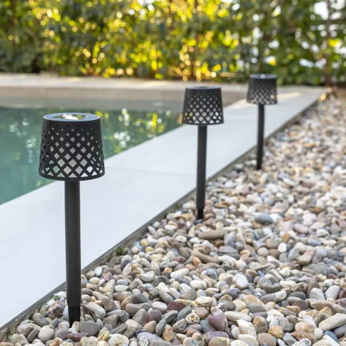 PACOTE DE 4 ESTACAS SOLARES GRETITA PRETO IP44