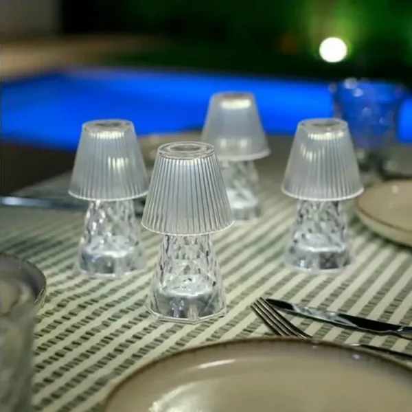 CANDEEIRO DE MESA LOLA 12 LUX A PILHAS