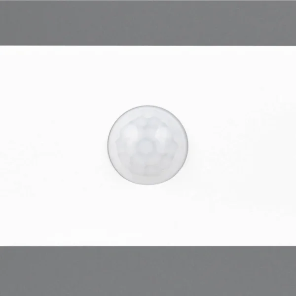 APLIQUE EXTERIOR SOLAR HÍBRIDO 6W 4000K SENSOR IP44 BRANCO BEGA