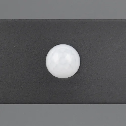 APLIQUE EXTERIOR SOLAR HÍBRIDO 6W 4000K SENSOR IP44 PRETO BEGA