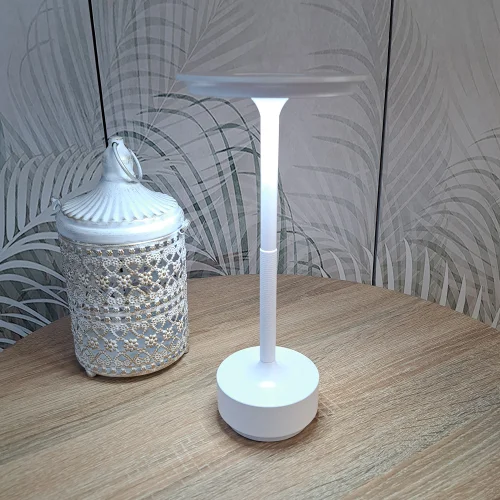 CANDEEIRO DE MESA LED RECARREGÁVEL SEM FIOS 213LM BRANCO IP44 ESTIVA CANDEEIRO DE MESA LED RECARREGÁVEL SEM FIOS 213LM BRANCO IP44 ESTIVA