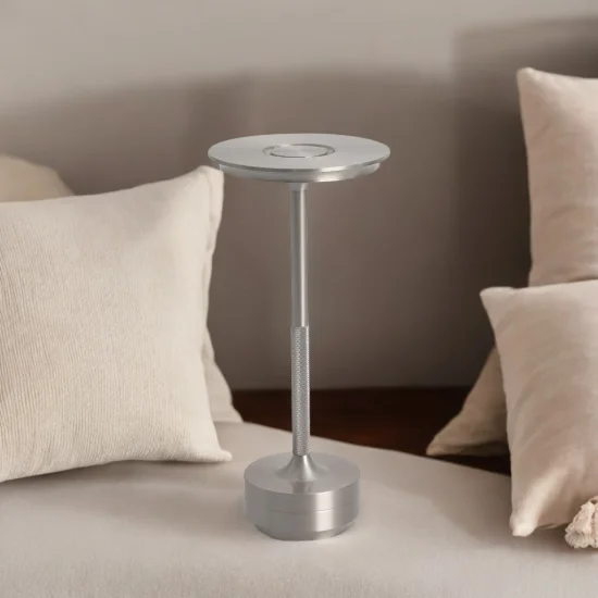 CANDEEIRO DE MESA LED RECARREGÁVEL SEM FIOS 213LM NÍQUEL IP44 ESTIVA
