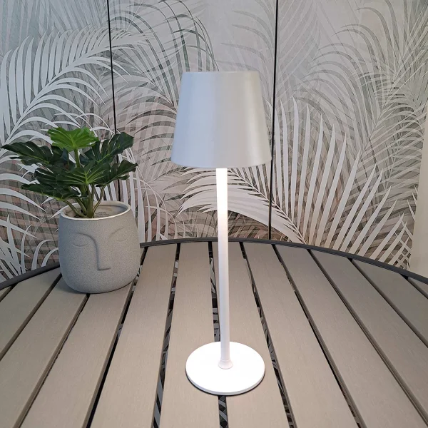 CANDEEIRO DE MESA LED RECARREGÁVEL SEM FIOS 229LM BRANCO IP44 SIRANA CANDEEIRO DE MESA LED RECARREGÁVEL SEM FIOS 229LM BRANCO IP44 SIRANA