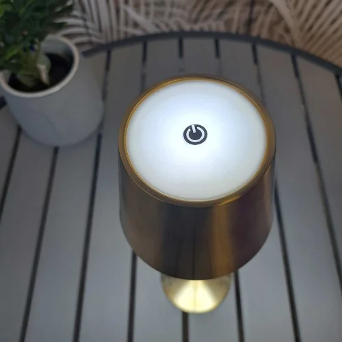 CANDEEIRO DE MESA LED RECARREGÁVEL SEM FIOS 229LM DOURADO IP44 SIRANA CANDEEIRO DE MESA LED RECARREGÁVEL SEM FIOS 229LM DOURADO IP44 SIRANA