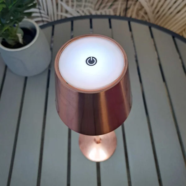 CANDEEIRO DE MESA LED RECARREGÁVEL SEM FIOS 229LM DOURADO ROSÉ IP44 SIRANA CANDEEIRO DE MESA LED RECARREGÁVEL SEM FIOS 229LM DOURADO ROSÉ IP44 SIRANA