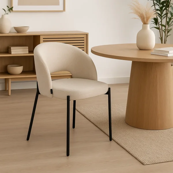 CADEIRA ESTOFADA AREIA CLOTILDE