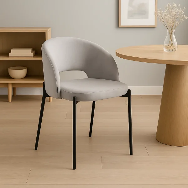 CADEIRA ESTOFADA VELUDO CINZA CLOTILDE