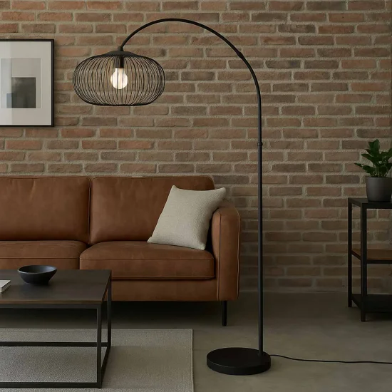 CANDEEIRO DE PÉ EM ARCO AÇO PRETO E27 ARVEN