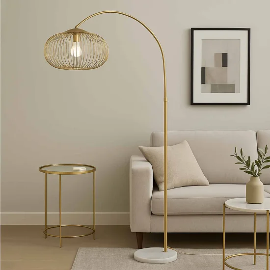 CANDEEIRO DE PÉ EM ARCO AÇO DOURADO E27 ARVEN