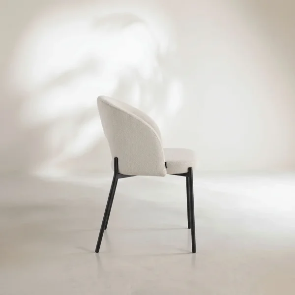 CADEIRA ESTOFADA AREIA CLOTILDE