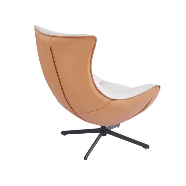 POLTRONA ESTOFADA TÊXTIL AREIA / PU CASTANHO LOIRA